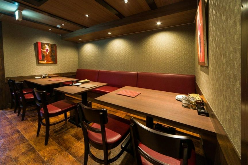 落ち着いた店内。ゆったりリラックスしたひとときが過ごせます