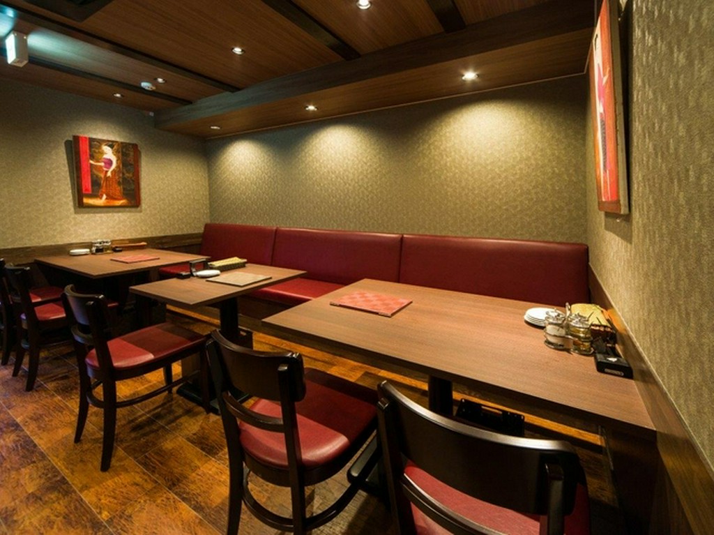 落ち着いた店内。ゆったりリラックスしたひとときが過ごせます