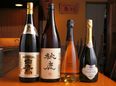 日本酒もシャンパーニュも、どんとこい。美酒が料理を盛り上げる