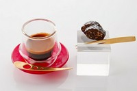 エスプレッソ・コーヒー・紅茶・カモミールティ