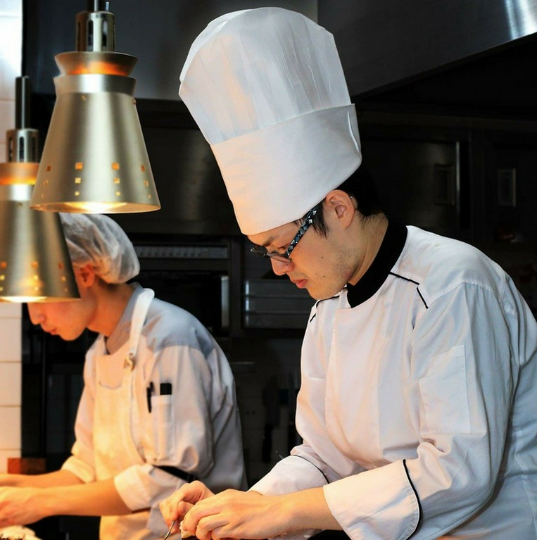 すべてにひと手間を加える事で、料理の根底を底上げしていく