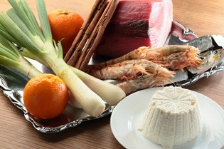 生産者と密な連絡を取り、厳選した食材が手元に届きます