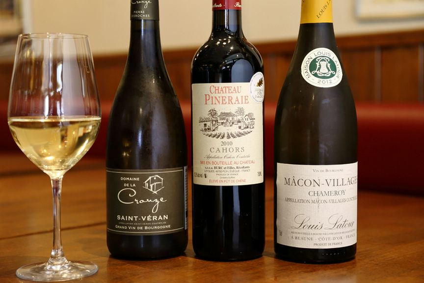 料理に合わせてフランス産ワインを厳選。グラスワインも充実
