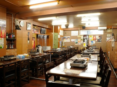 気取らない雰囲気で、ワイワイガヤガヤ楽しむのが正解