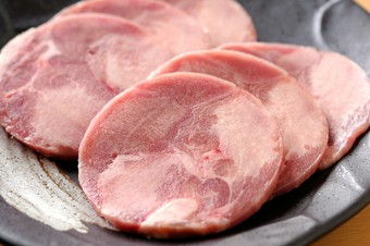 独特の食感がくせになるファン多しの『ラムタン』