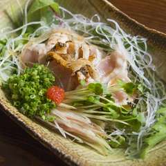 生で食べられるほど新鮮な『大王鶏のタタキ』