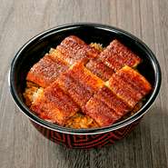 うなぎの量：6切れ
ごはんの量：400g