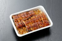 鰻の量：約1匹　ごはんの量：300g付