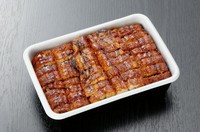 鰻の量：約1.5匹　ごはんの量：350g