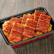 うなぎの量：4切れ
ごはんの量：300g
