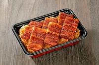 鰻の量：6切れ　ごはんの量：400g