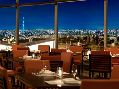 夜景・個室・テラス、記念日を盛り上げる全てが揃うダイニング