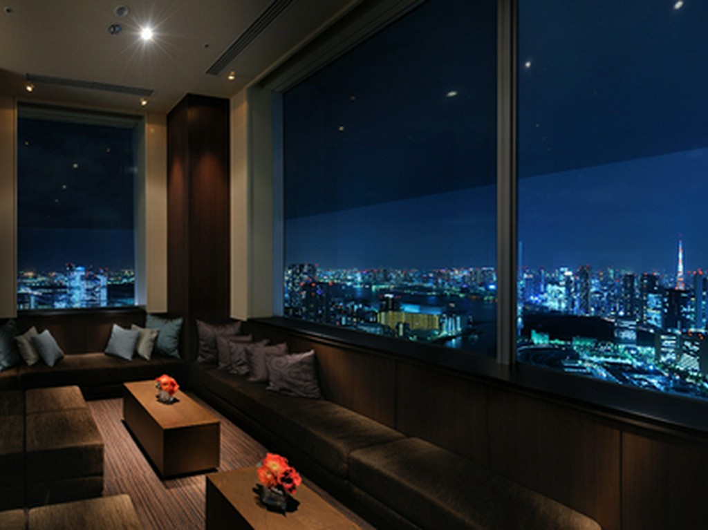 完全個室から望むパノラマビューで、大切な接待をおもてなし