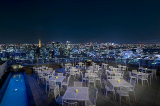 東京タワー側のテラス席