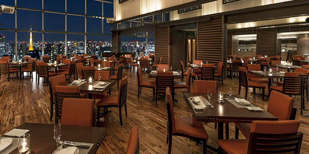 ニューヨークの高層レジデンスを思わせるスタイリッシュな空間