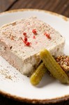 鶏白レバー、豚挽肉。1週間熟成させた、肉のパテです。