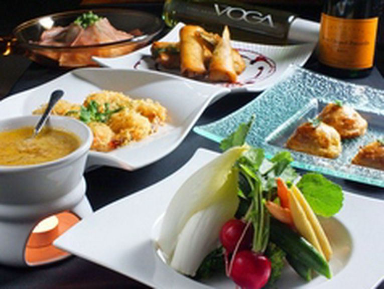 生ビールや本格焼酎、日替り日本酒、フルーツジャーも飲放!※週末・祝前日は飲放120分になります。