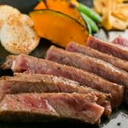 和牛の美味しさを満喫できるコース。やわらかくジューシーで、お肉本来の美味しさをじっくりと味わうことができます。。
