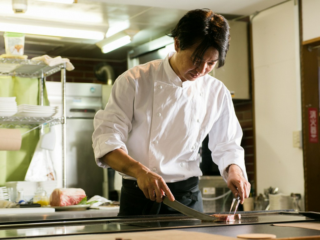 気軽に楽しめる「町の名店」を目指して