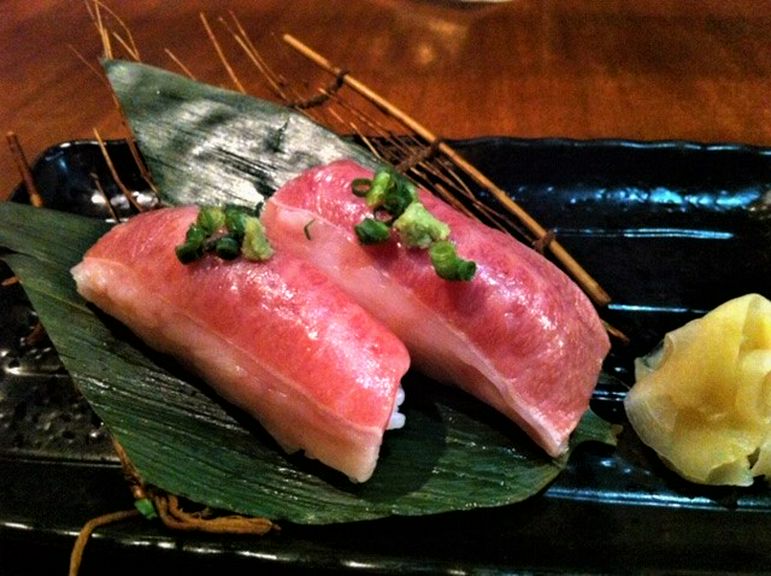 前沢牛炙り握り（二貫〜）