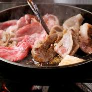 松阪牛と特選黒毛和牛料理の専門店で、美味しい肉料理を満喫する宴会はいかがでしょう。貸切れば最大60名、一部屋では最大50名までの宴会に対応してくれます。極上の美味しさに、皆が笑顔になることうけあいです。