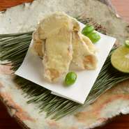 赤坂近辺にお出かけの際のお食事や、ご家族のお祝いの会にもぜひご利用ください。「季節のコース料理」各種ございます。