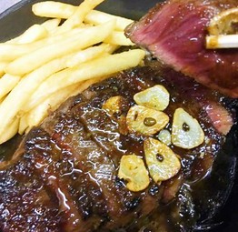 【大人気御礼!!】きん肉マンステーキ