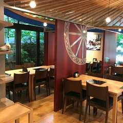 1人鍋も用意されていて、それ目当ての1人客の常連も多い