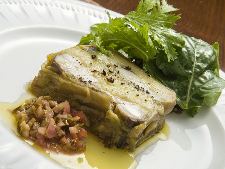 地元の新鮮な無農薬野菜や旬の魚介など、食材は超一流を誇る