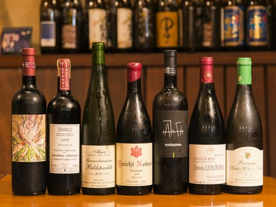 フランス、イタリア産のオーガニックワインを70銘柄以上揃える