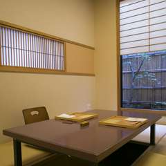 お座敷の個室完備。本格京懐石で大切なゲストをおもてなし