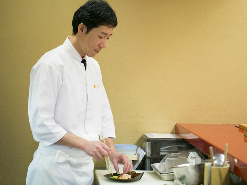 お客様おひとりおひとりの希望を察するために、丁寧に観察