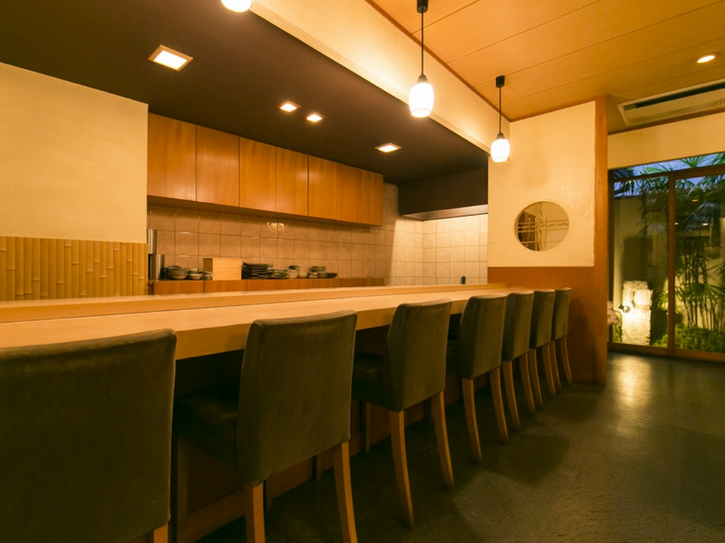 町家の引き戸を開ければ、京都らしさを感じる大人のための空間