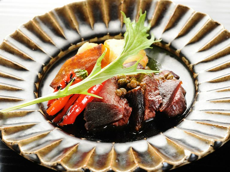 鹿肉のおいしさを新発見させてくれる『美山の鹿の炭火焼』