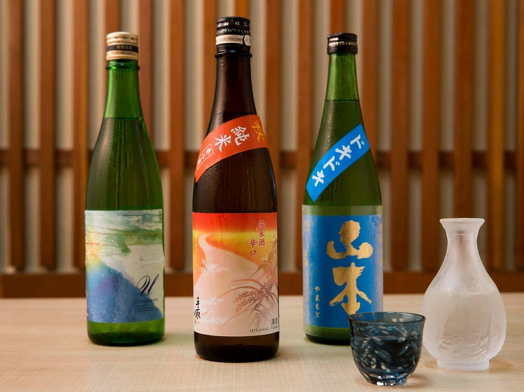 少数仕入れのためメニューに乗らない日本酒もいろいろ