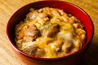 鶏肉そのものおいしさを、存分に堪能できる『親子丼』