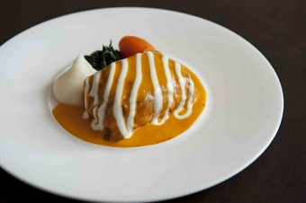 とろける食感が魅力の『ロシア風キャベツロールのトロトロ煮』