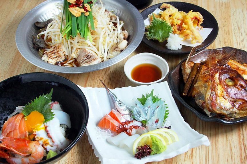 瀬戸内の信頼のおける鮮魚店から毎日仕入れる、新鮮な旬の魚