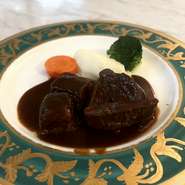 サラダ、ポタージュ、バケット付