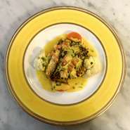 サラダ、ポタージュ、バケット付