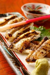 蕎麦屋ならではの穴子料理です『穴子白焼』