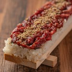 結構なボリュームだけどどうしても食したい方…ご安心ください！ハーフもご用意しました♪更にさらに！！もう一回り小さいサイズもご用意☆この機会に是非ご賞味ください♪