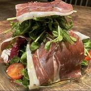 イタリアンの定番！バルサミコのドレッシングで！