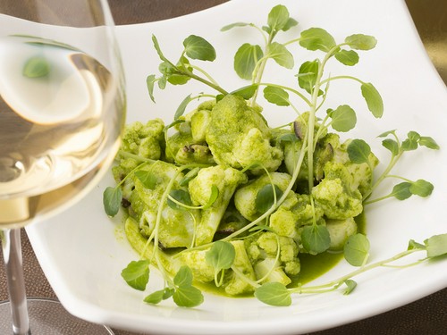 とっておきの食材、そのおいしさを活かした料理