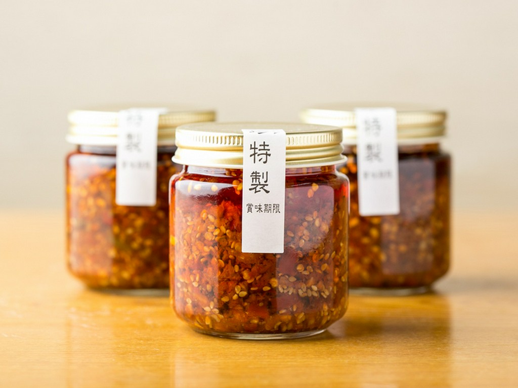 山椒や唐辛子は四川から仕入れ、調味料はすべて自家製