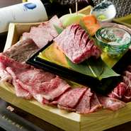 ご宴会にぴったりのコース料理は5000円～ご用意をしております。美味しい山形牛をたっぷりと堪能いただけます。ドリンクの種類豊富な飲み放題も別途承っておりますので、たくさん飲んで盛り上がってください！