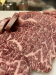 皮の食感と和牛ならでわのすっきりと食べられる脂!!　ぜひご堪能ください
