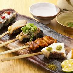 味付けのバラエティも豊富。焼鳥感覚で楽しめる『やきうお』