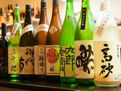 日本酒やワインなど、料理に良く合うお酒が豊富です