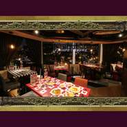 スイーツビュッフェでデート、なんていうのもたまにイイ！　大通公園を眺めながらのスイーツビュッフェでデートが盛り上がること間違いナシ。